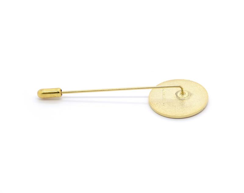 Metal stick pin in silver or gold